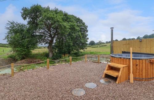 Oswestry House | Heron Pod