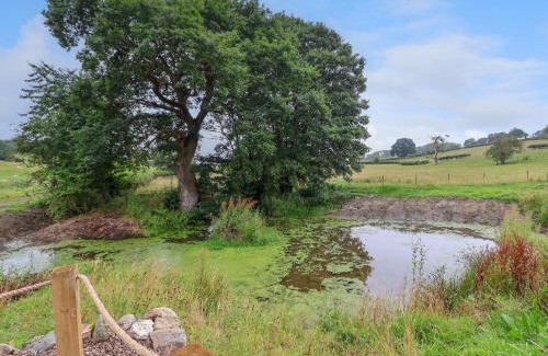 Oswestry House | Heron Pod