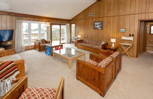 Sandbridge House | Hess
