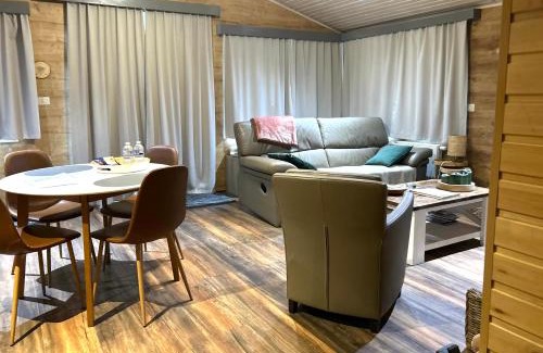 Lanaken Ski Chalet | Het Zenhuisje