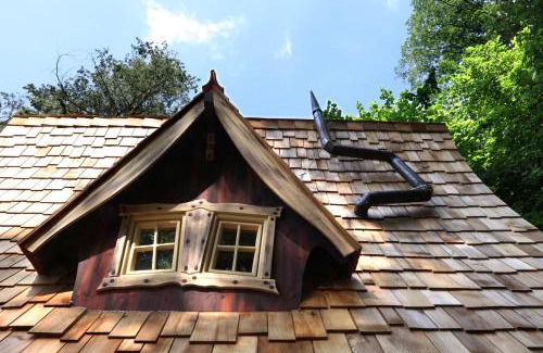 Annweiler am Trifels Cabin | Hexenhäuschen am Waldrand