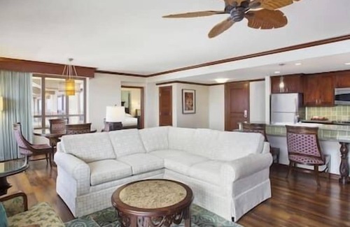 Waikiki Resort | HGVC Hawaiian Village Resort/Spa Grand Waikikian