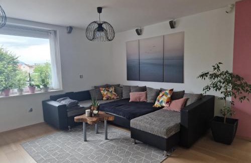 Ljubljana City Centre Apartment | Hiša Pod Gozdom
