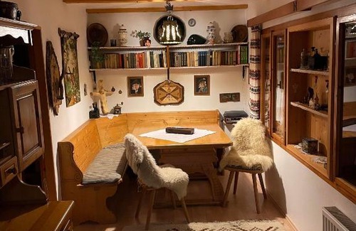 Luce House | Hiša pod Rogatcem