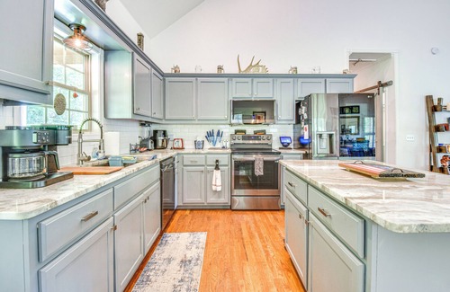 Hiawassee House | Hiawassee Cabin Near Lake Chatuge + AT Trailheads