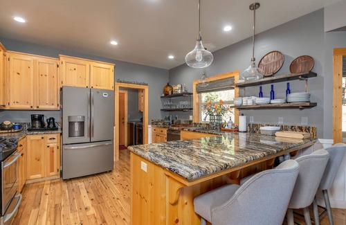 Camp Connell Cabin | Hiawatha Hideaway- Mountain Getaway