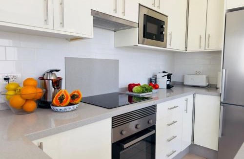 Los Gigantes Apartment | Hibisco Lazy Days Los Gigantes - swimming pool AC