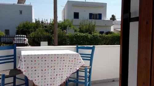 Parikia House | Hibiscus Studios