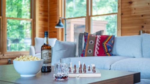 Gatlinburg House | Hickory Ridge by AvantStay Incredible Private Elevated Cabin Sleeps 20