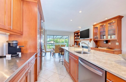 Whitney Beach House | Hidden Bay/Beach Paradise