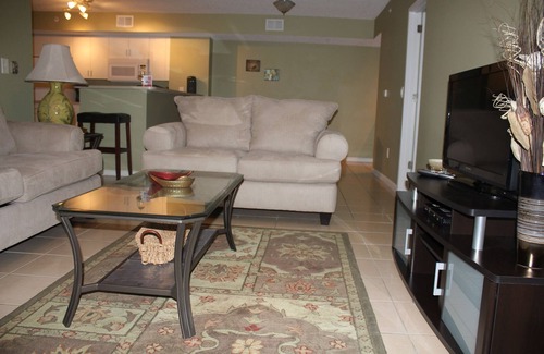 Naples Condo | HIDDEN GEM 1st FL 2B2B East Naples 3 mi from beach - Gated w/Amenities Galore