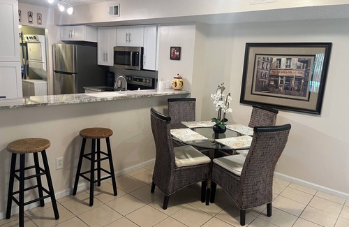Naples Condo | HIDDEN GEM 1st FL 2B2B East Naples 3 mi from beach - Gated w/Amenities Galore