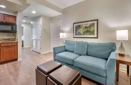 West Kissimmee Hotel | Hidden Gem in Celebration! Full Kitchen, Outdoor Pool, Free Shuttle!