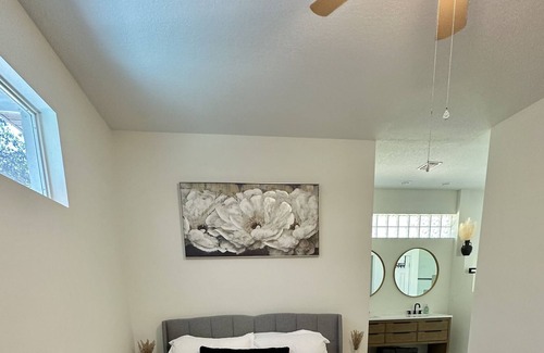 Temple Terrace House | Hidden GEM in the heart of the city!