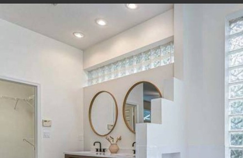 Temple Terrace House | Hidden GEM in the heart of the city!