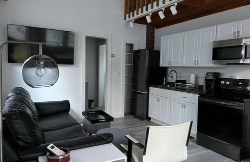Hampton Bays Cottage | Hidden Hideaway - Close to All
