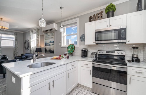 Nashville House | Hidden Pearl-3 Units-Private Patios-Near Broadway