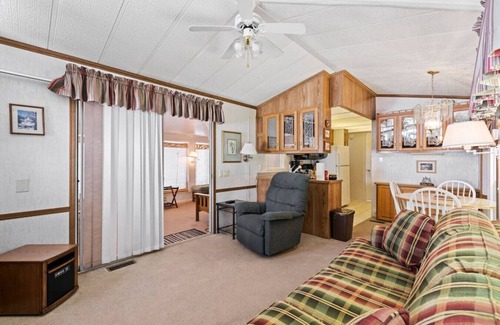 Sylva House | Hidden River Gem, Mountain Views, Fishing, and Hiking