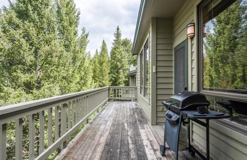 Big Sky Apartment | Hidden Village 724