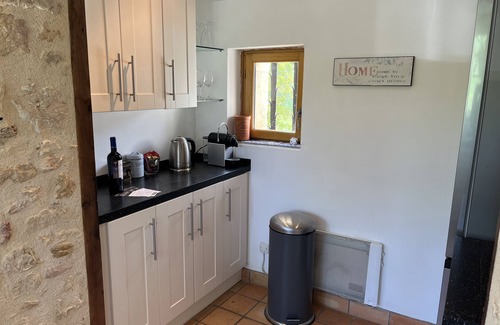 Biron Cottage | Hideaway Gite nestling under a magnificent 12th C. Chateau in beautiful Perigord