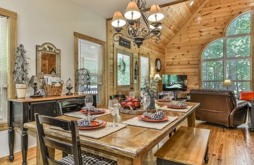 Ellijay Cabin | Hideaway in the Woods - Overton Lodge