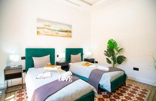 Centro Apartment | High-End Constitution Plaza Apartment - Malaga Center