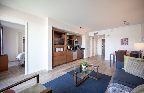 Lake Las Vegas Condo | HIGH FLOOR SUITE WITH PERFECT LAKE VIEW!