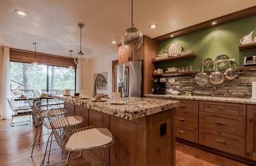 Ruidoso Cabin | High Loop | Fireplace, Hot Tub, Grill, Pool Table