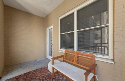 Downtown Atlanta House | High-Quality Downtown Living - Skyline View