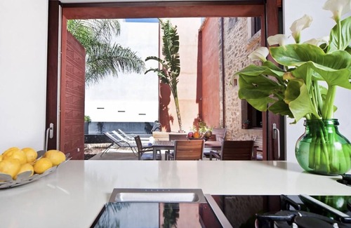 Old Town Alcudia House | High-quality house with pool and sun terrace, in the old town of Alcudia.