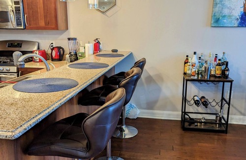 Downtown Las Vegas Condo | High-rise luxury condo a block off Fremont St!