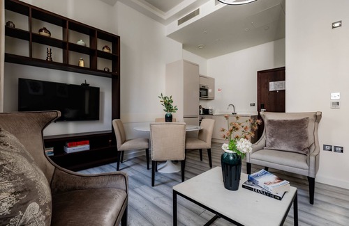 Royal Borough of Kensington and Chelsea Apartment | High Street Kensington Apartments
