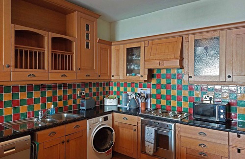 Barmouth Apartment | High View Studio with terrace & sea views