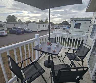 Clacton-on-Sea Apartment | Highfield Grange Holiday Park