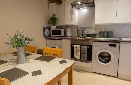 Kendal House | Highgate View Apartment