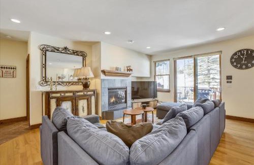 The Highlands House | Highland Greens 71 condo