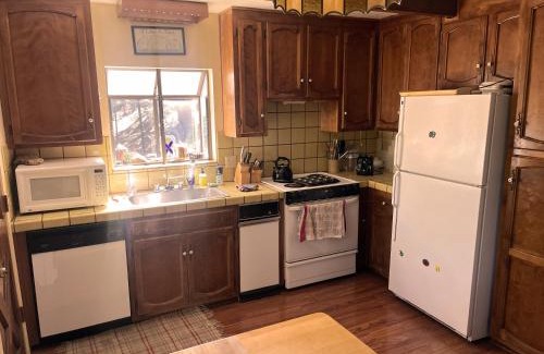 Arnold Ski Chalet | HighlandHouse