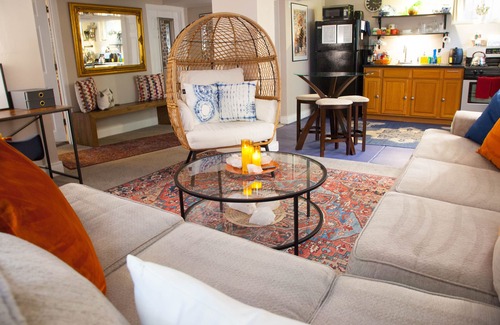Bonnycastle Apartment | Highlands Zen Oasis Cherokee Parkside-KING Suite, Plush, Private, UltraCozy