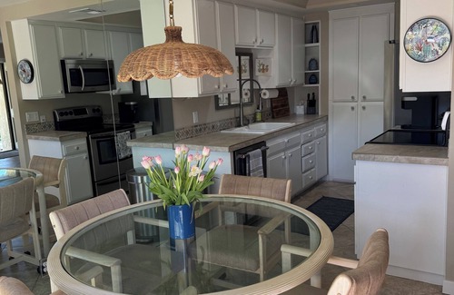 Palm Desert Condo | Highly desirable, A Unit, 3 bedroom, 2 bath, Condo in Deep Canyon Tennis Club.