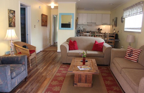 Northeast Virginia Beach Condo | Highly rated, clean, ground floor condo w/pool; steps to beach.