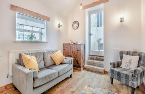 Blackwell in the Peak House | Highstool View