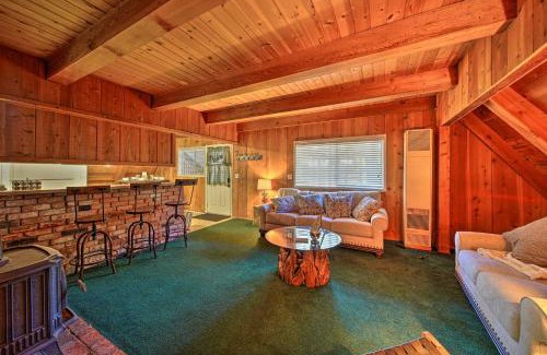 Trinity Center House | Hike and Fish, Less Than 1 Mi to Trinity Lake Rustic Cabin!