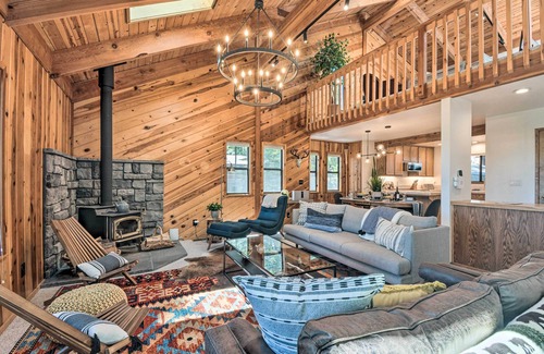 Arnold Cabin | Hike, Fish, & Relax: Family Arnold Cabin
