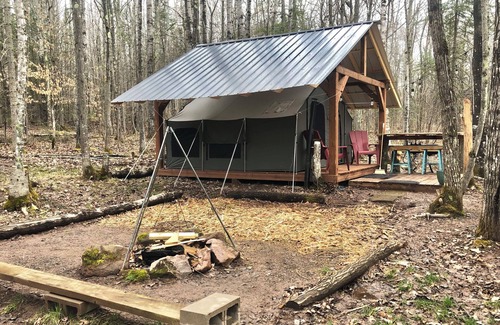 Bayfield RV Rental | Hike-In Glamping in Bayfield Wisconsin - Sailor Springs Glamping