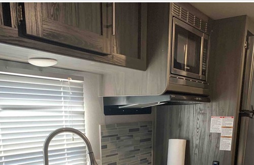 Kingsland House | Hill Country RV Getaway - 20 min from Marble Falls!