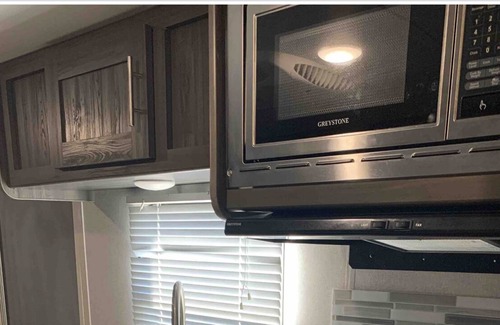 Kingsland House | Hill Country RV Getaway - 20 min from Marble Falls!