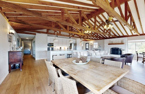 Lodge Acres House | Hill country wonder on 6+ acres with nearby lake access