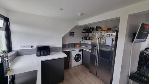 Hill Head House | Hill Head - Large cottage with sea views - 5 bed, slp 10