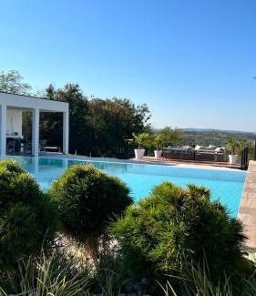 Mladenovac Villa | Hill Luxury House