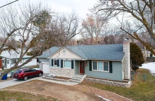 Collister House | Hill Road studio close to Downtown Boise